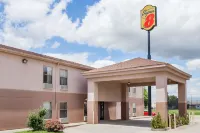 Super 8 by Wyndham Harrisburg Hotel di Harrisburg