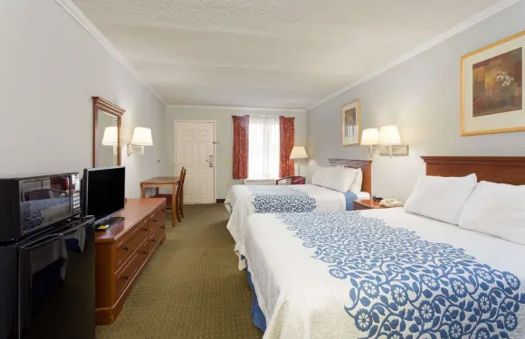 克林頓戴斯酒店