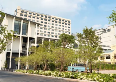 SimpleStay Chatuchak, SureStay Collection by Best Western Hotels near Krung Thep Aphiwat Central Railway Terminal