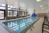 Best Western Plus CottonTree Inn - Swimmingpools
