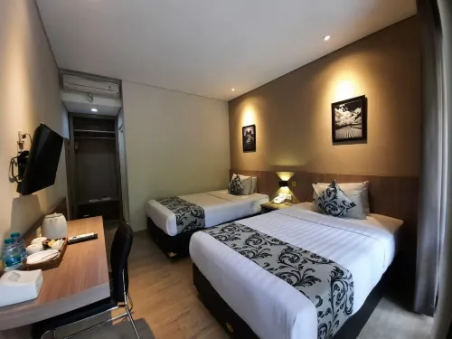 Kertanegara Homestay Hotels in Kaliwates