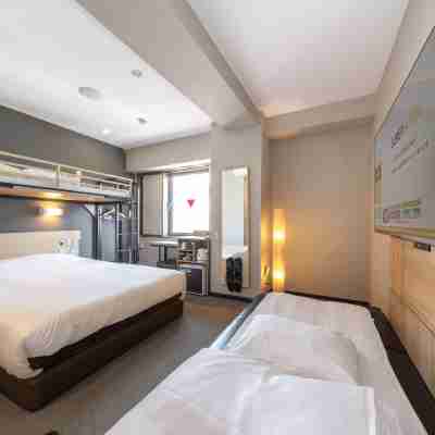 スーパーホテル四日市駅前 Rooms