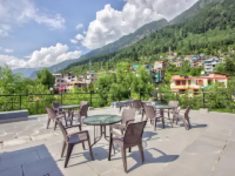 Woodstock Inn Manali Hotels in Manali