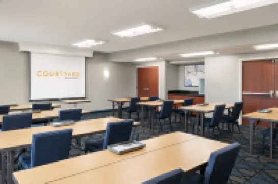 คอร์ทยาร์ด เมลเบิร์นเวสต์ โรงแรมในเมลเบิร์น