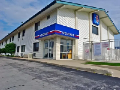 クラリオン ポワント ミルウォーキー エアポート ミルウォーキーのホテル