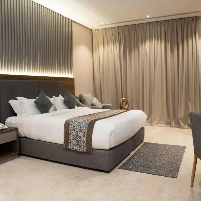 Sarwat Park Hotel Jeddah - سروات بارك جده Hotels near ممشى الأمير فيصل بن فهد