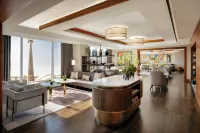 The Ritz-Carlton, Toronto - Luxury