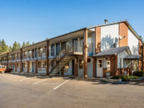 Super 8 by Wyndham Vancouver East Hotels in Vancouver