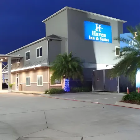 Haven Inn & Suites Downtown Houston.