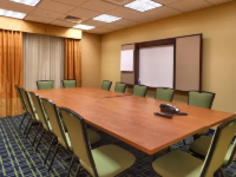 フェアフィールド イン & スイーツ バイ マリオット ララミー ララミーのホテル