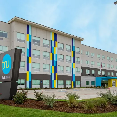 Tru by Hilton Waco South