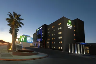 Holiday Inn Express & Suites Hermosillo Hotels near Plaza Progreso