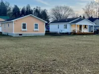 Charming Village Cottage Hotels in Hartwick