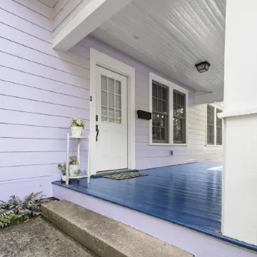 Walk to Downtown Brevard  Pets Welcome Large Fenced Yard Porches Biking Hiking