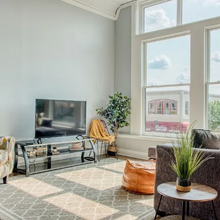 Spacious Downtown Owosso Loft