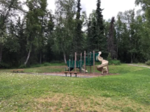 Rustic Luxury with Hot Tub and Spa Room! Large 4 Bedroom 2 Bath, Sleeps 12!