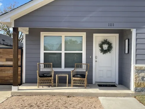 Primrose House is nestled close to Baylor & Silos! - โฮมสเตย์