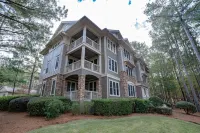 Charming Reynolds Condo; WALK TO THE RITZ; On Golf Course Hotels in Greene County