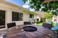 Walk to the Beach! Charming Home w/ Fire Pit