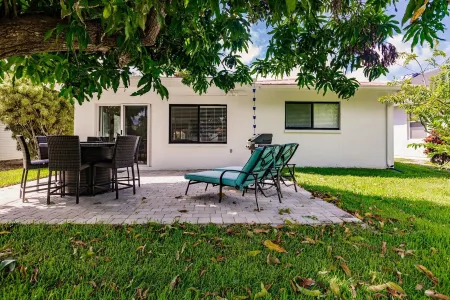 Walk to the Beach! Charming Home w/ Fire Pit