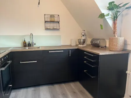 Linden-Apartment Отели рядом с достопримечательностью «Kongressaal Jehovas Zeugen»