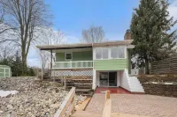 Beautiful Michigan River Home