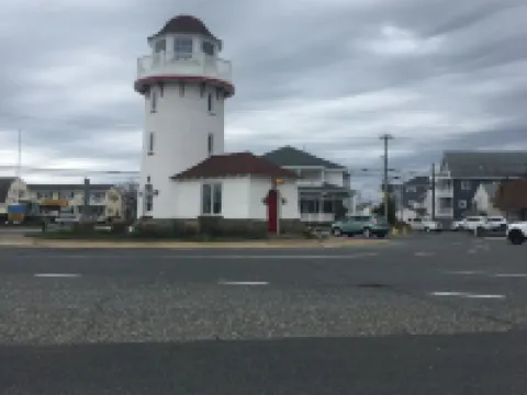 Beach, Sun and Memories,2nd Floor Unit, with Private Deck. Hotels in Brigantine