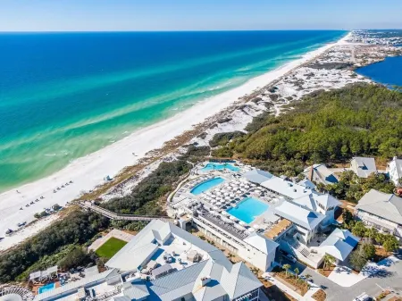 Luxurious WaterColor House Minutes From Seaside and the Beach!