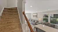 Steps to All Attractions - 2-Star