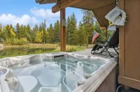 Secluded cabin with your own pond. Waterfront steps away. 30min to ski big mtn