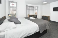 Townhouse @ Bedford Street Crewe Отели рядом с достопримечательностью «Парк Квинс»