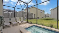 private pool/communal pool/games room/themed bedrooms - Huvilat