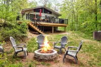 Cozy, Pet-Friendly Escape Near Lake & Mountains