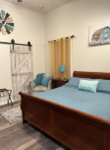 The Loft- second story, 2 bedroom apt with walk out balcony