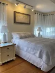 Short Beach Coastal Cottage Hotel in zona Tweed New Haven Airport