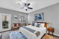 Bohemian vibe* Resort style 3 bed 2 bath condo* FREE Wifi and assigned parking Hotels near The Arroyo Market Square