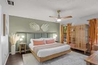 Private Backyard w/ Heated Pool Near Anna Maria Island & Siesta Key Beaches!