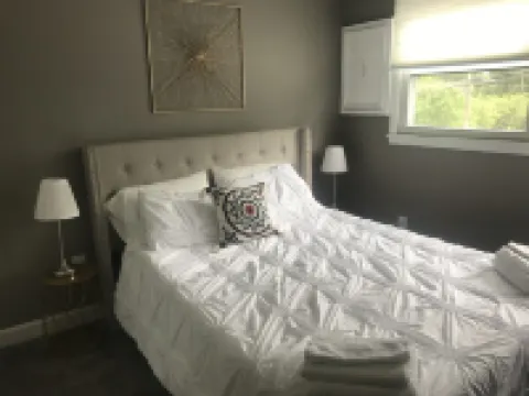 Cozy Court Street #5