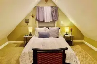 Storybook Cottage on Lay Lake with Kayaks