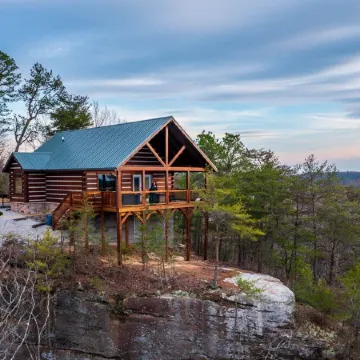 Cliffside Romantic Retreat LOVE