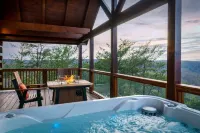 Cliffside Romantic Retreat LOVE