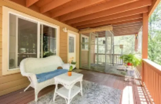 Private Master Bed/Bath with Separate Entrance and Porch.