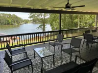 Cozy cottage, BIG water views