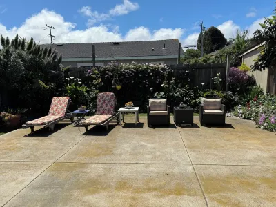 Sunny Bungalow Hotels near Garden Center at The Home Depot