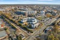 Aubie's Penthouse ~ 3/2 condo in Auburn, Alabama!
