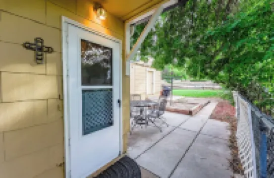 Cozy Castle Rock Retreat