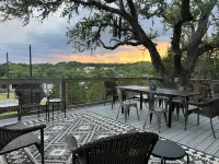 Experience Hill Country Life & Relax! Family & Pet Friendly Near Canyon Lake.