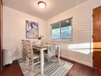 Cozy and quiet 2B/1b in Downtown Hotels in Lafayette
