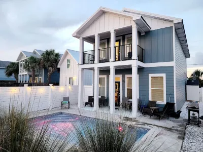 Private Heated Pool • 3 Blocks to Beach • Beach Chairs & Gear • 2 Coffee Bars