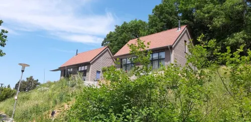 Odenwald Lodge with infrared sauna and "Haus Himmelblau" e-charging station